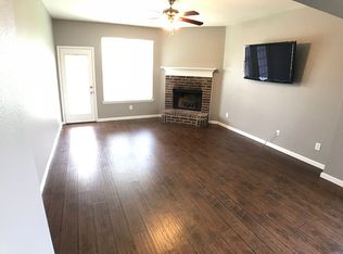 9945 Osprey Dr, Fort Worth, TX 76108