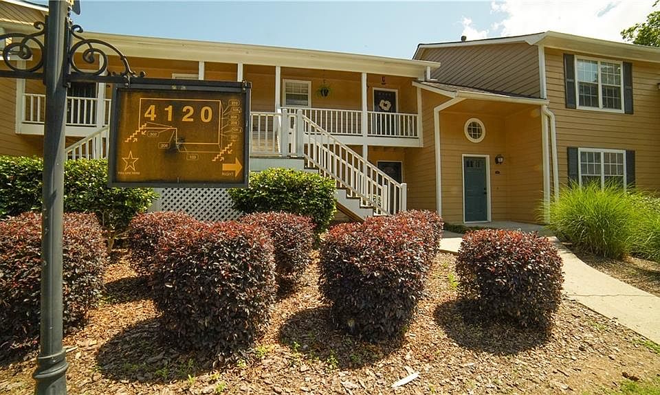 1st image of 4120 Riverlook Pkwy SE #17