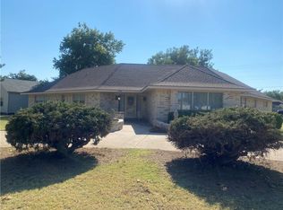 429 N Broadway, Hobart, OK 73651