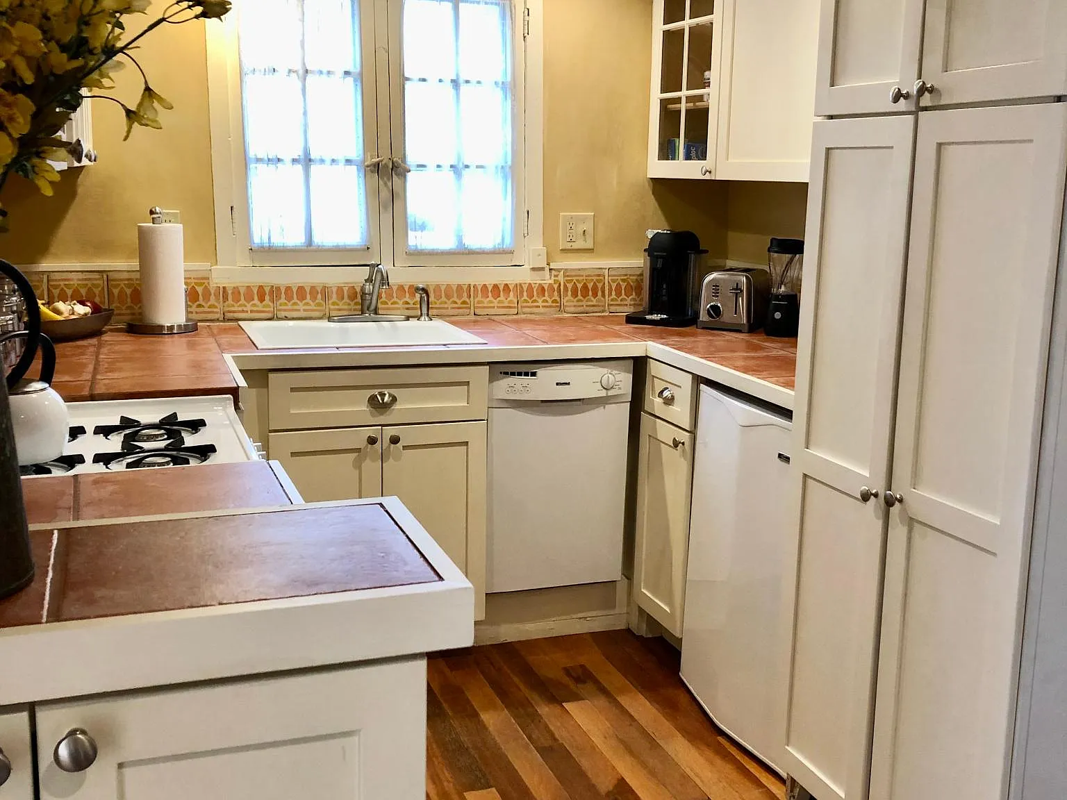 1 bed, 650 sqft, $2,800 — Photo 3