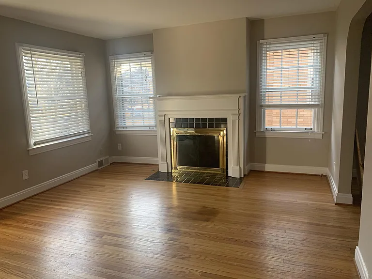 Working gas fireplace