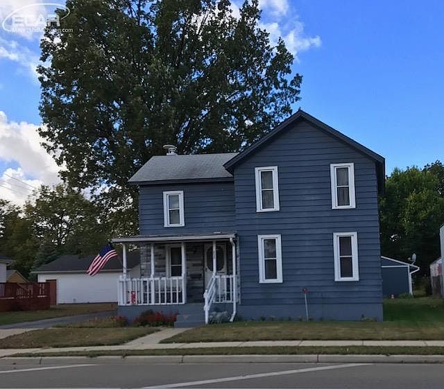 1st image of 808 S Shiawassee St
