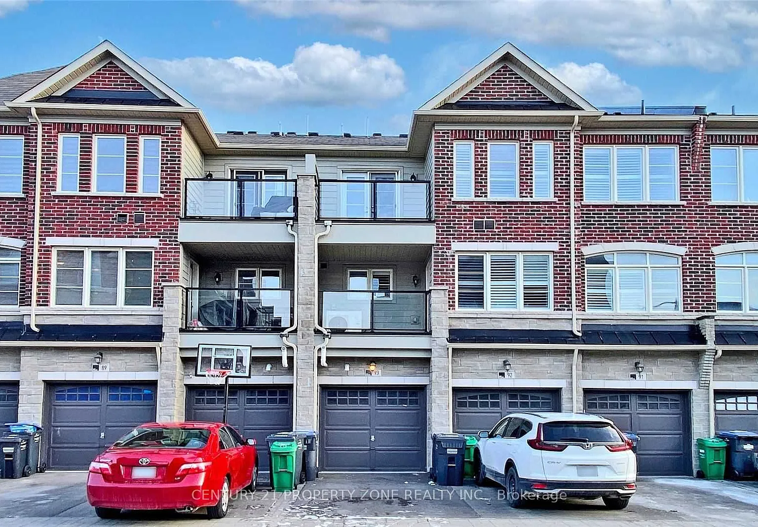 3 bed, $2,600 — Photo 1