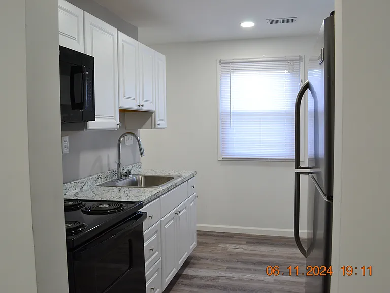 329 Bar Harbor Rd #B — Photo 7