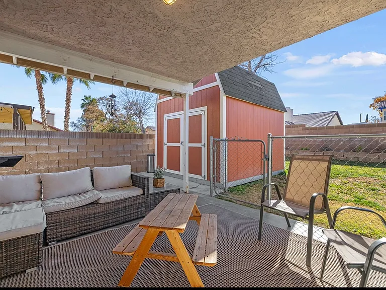 752 E Avenue J9 — Photo 20