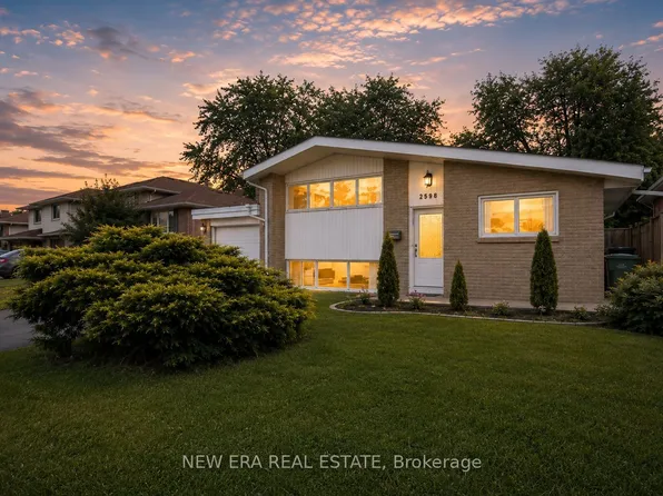 2598 Chalkwell Close, Mississauga, ON L5J 2B9