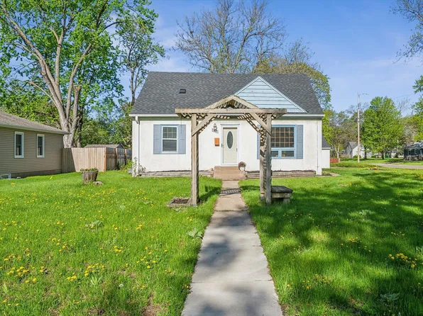 6043 Aldrich Ave N, Brooklyn Center, MN 55430