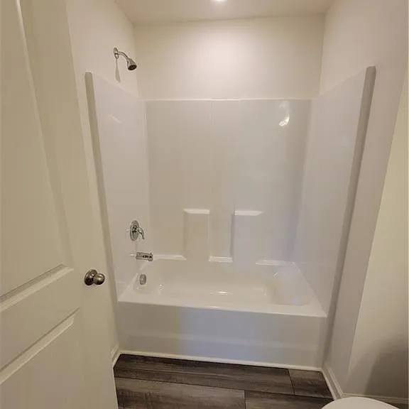 209 Swindon Dr — Photo 21