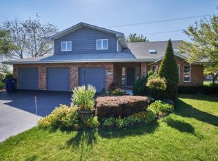 16112 S Oak Valley Trl, Homer Glen, IL 60491