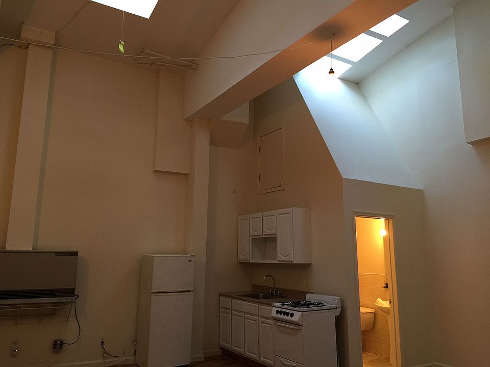 1st image of 61 Metropolitan Ave APT 1E