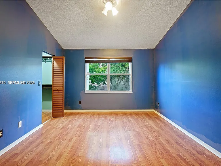 12111 SW 5th Ct — Photo 12
