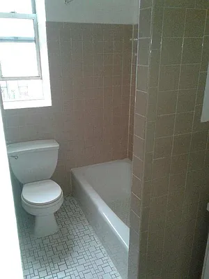 Rented by Arena Real Estate | media 6