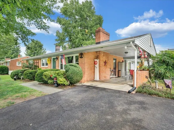 308 Langland Dr, Vinton, VA 24179