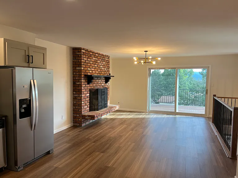 3245 Montebello Dr W — Photo 5