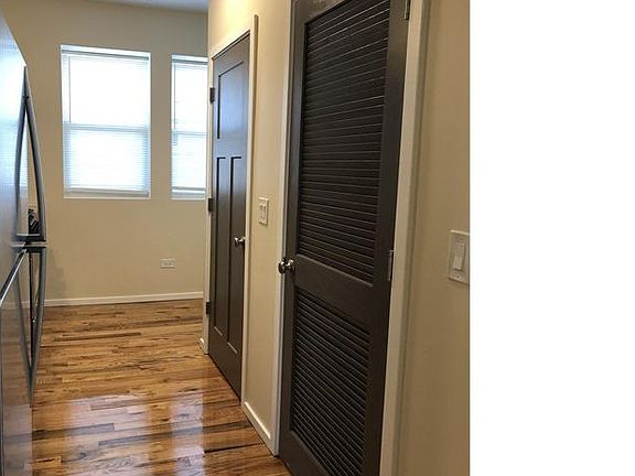 4th image of 1534 S Komensky Ave #2F