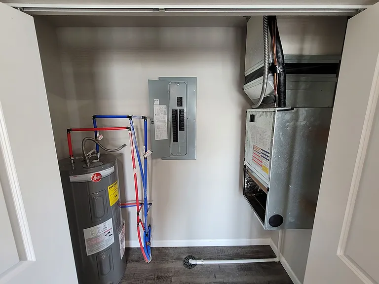 100 Whispering Meadows Dr — Photo 18