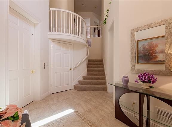 5th image of 5941 Tarpon Gardens Cir APT 201