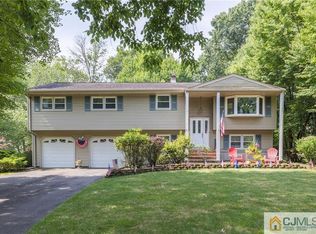 30 Mill Brook Rd, Piscataway, NJ 08854