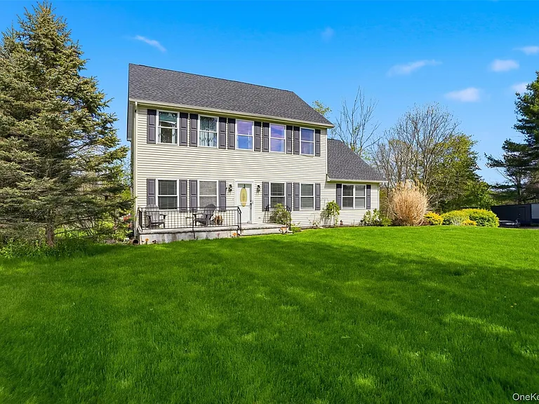 34 Rombout Rd — Photo 4