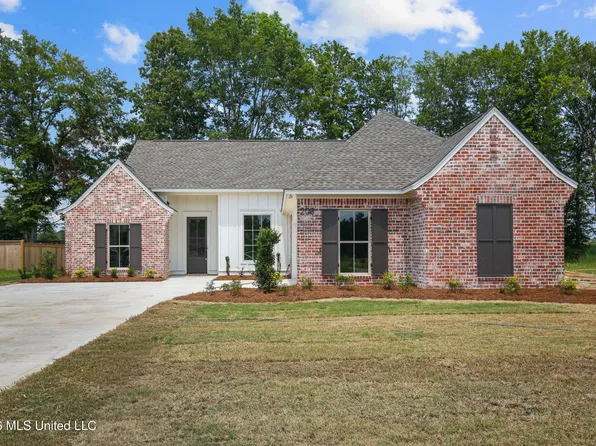 208 Bennett Rd, Madison, MS 39110