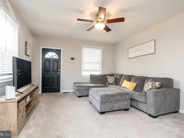 433 Middlesex St, Gloucester City, NJ 08030