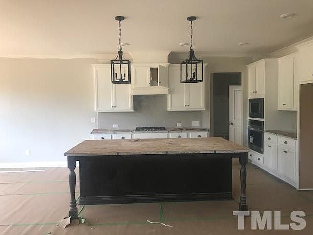 2nd image of 612 Boulder Point Dr #1594