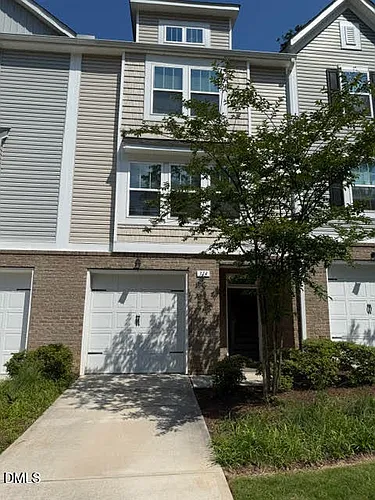 314 Page Square Dr Photo 1