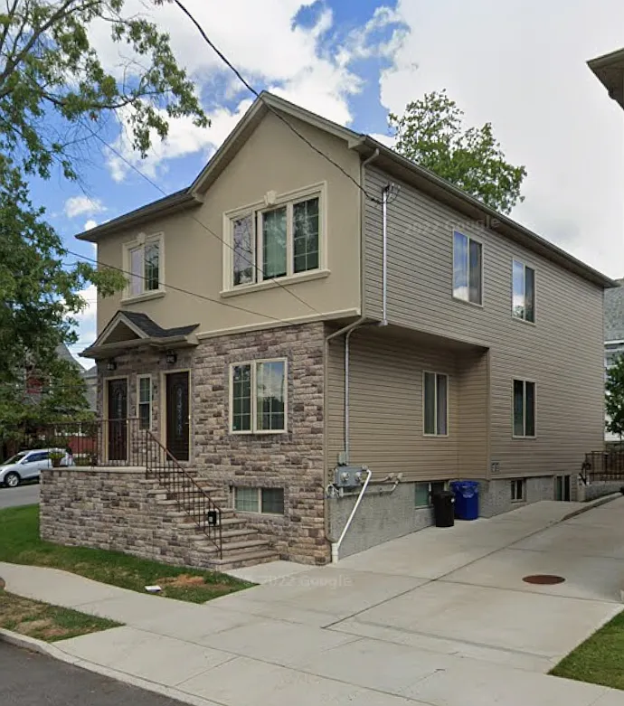 3 bed, 1300 sqft, $3,300 — Photo 1