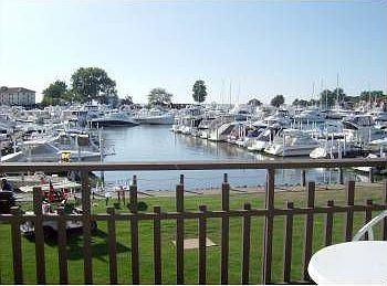 3rd image of 3088 N Marina View Dr