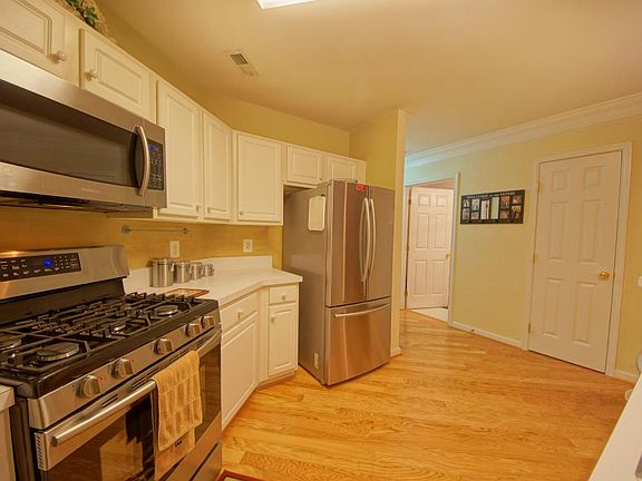 5th image of 4359 Wilson Valley Dr APT 301