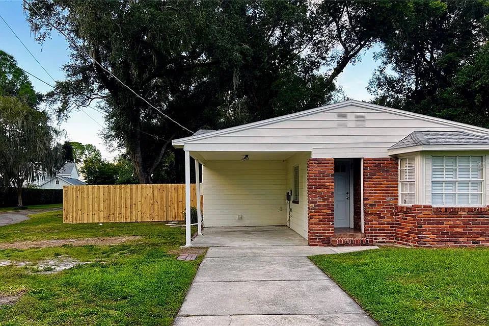 2329 Carroll Grove Dr