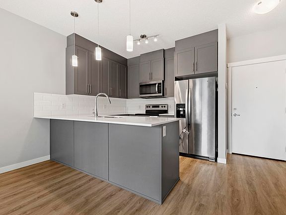 2nd image of 812 Welsh Dr SW #121