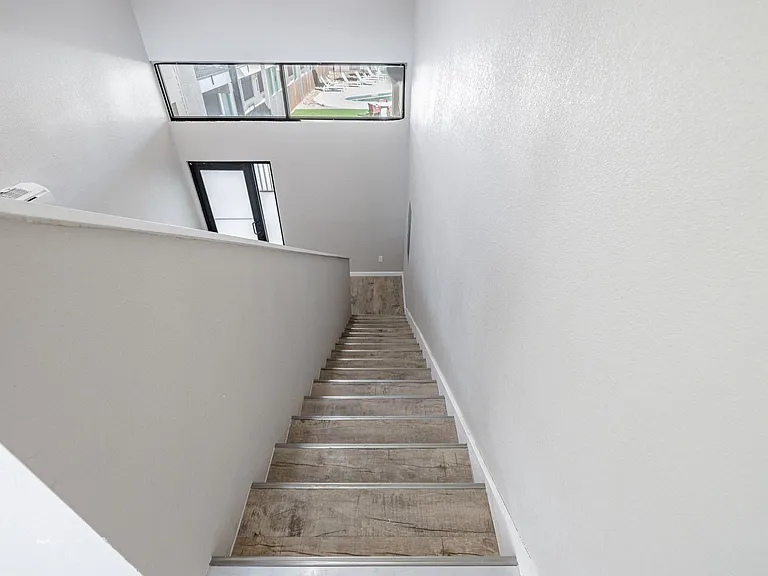 Alma Apartments — Photo 70