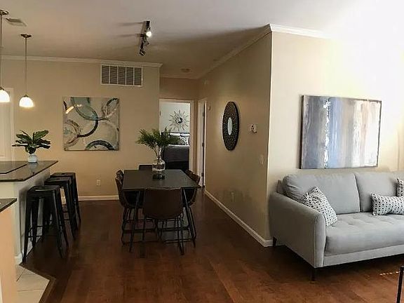 4th image of 1818 Moore Blvd APT 225