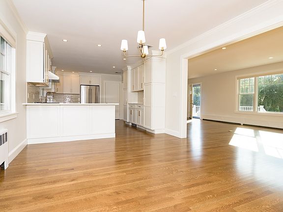 5th image of 19 Cleveland Rd #1