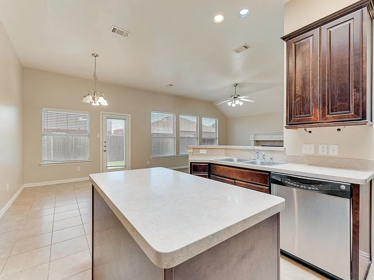 621 Tumbleweed Dr — Photo 16