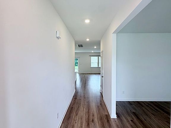 5th image of 216 Old Hollow Way