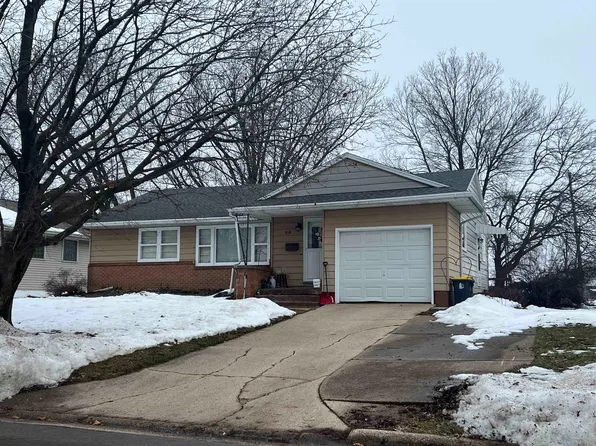 814 28th Ave, Monroe, WI 53566