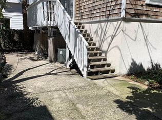 257 1st St, Atlantic Beach, FL 32233