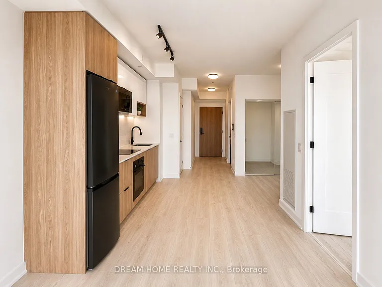 5 Defries St #2503 — Photo 4