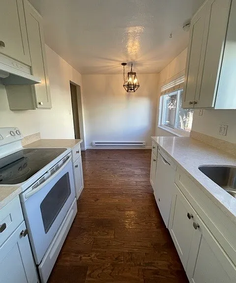 1132 Paloma Ave — Photo 3