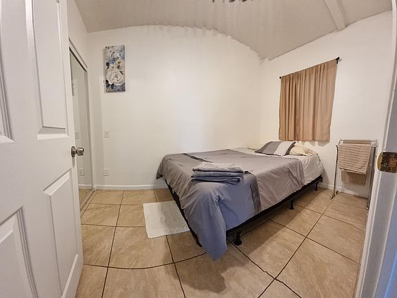 5th image of 755 1st Ave #B