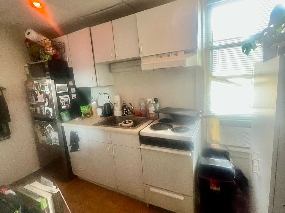 1st image of 67 Putnam Rd #6