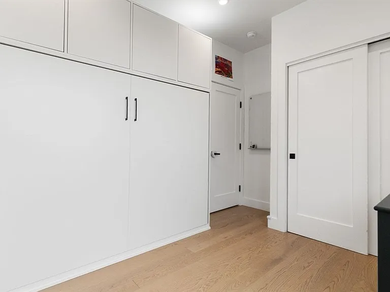 75 W Broadway #301 — Photo 11