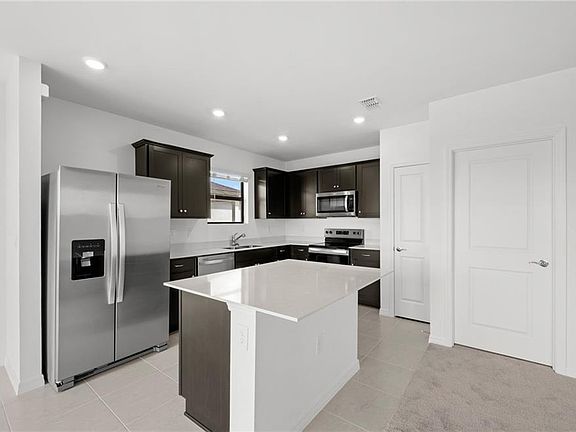 4th image of 286 Silent Lake DR