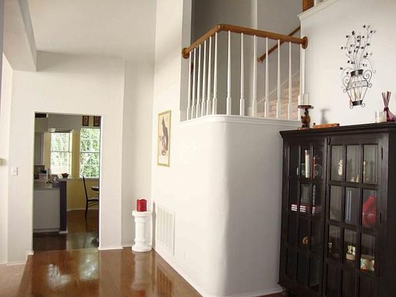 4th image of 2516 Field Lark Dr