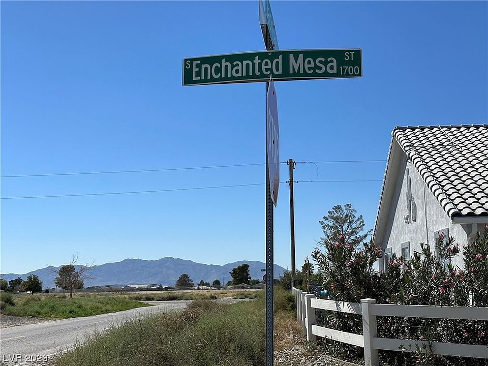 1st image of 1521 S Enchanted Mesa St