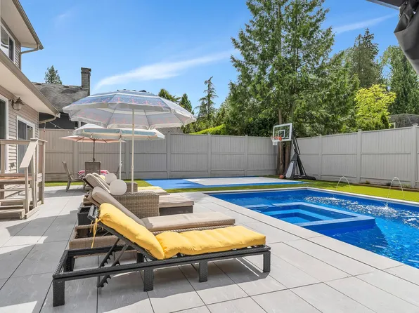 2021 Rufus Dr, North Vancouver, BC V7J 3N2