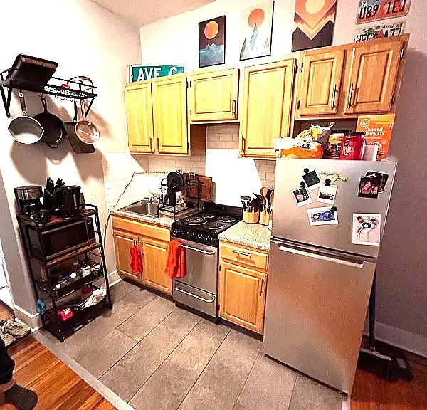 302 E 3rd St #4D — Photo 3