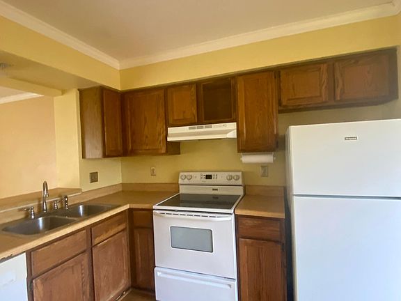 2nd image of 5228 Westhaven Cres